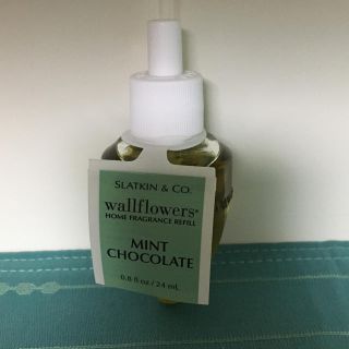 バスアンドボディーワークス(Bath & Body Works)のBath&BodyWorks ウォールフラワーズ　ルームフレグランス　新品(アロマポット/アロマランプ/芳香器)