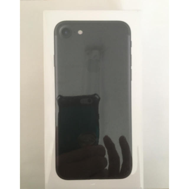 新品未開封 iPhone7 32GB