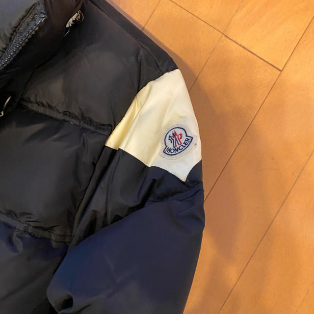 MONCLER(モンクレール)のモンクレール　ダウン メンズのジャケット/アウター(ダウンジャケット)の商品写真