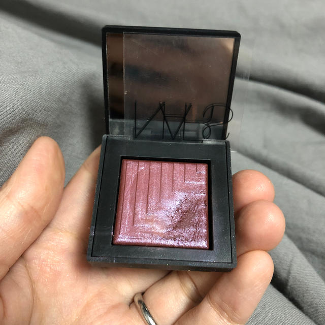 NARS(ナーズ)のNARS デュアルインテンシティーアイシャドー　1930 5NATA コスメ/美容のベースメイク/化粧品(アイシャドウ)の商品写真