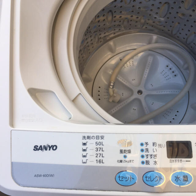 SANYO(サンヨー)のSANYO  全自動洗濯機 ASW-60D （W） 　6.0kg  2011年製 スマホ/家電/カメラの生活家電(洗濯機)の商品写真