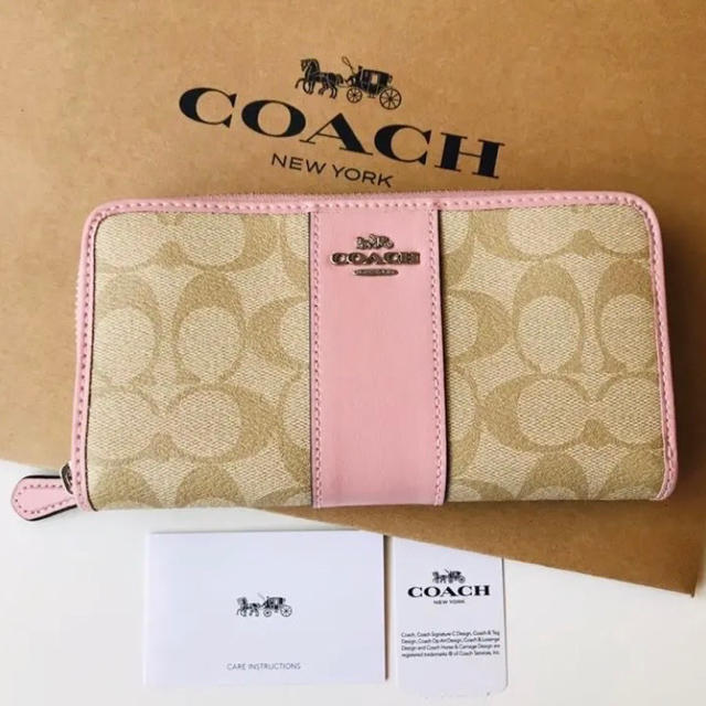 COACH(コーチ)のラスト1点☆新品未使用☆コーチ　長財布　ベージュピンク レディースのファッション小物(財布)の商品写真