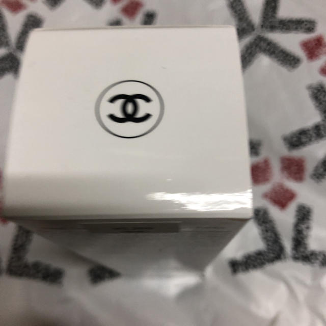 CHANEL(シャネル)のCHANEL オーミセラー【新品】 コスメ/美容のスキンケア/基礎化粧品(クレンジング/メイク落とし)の商品写真