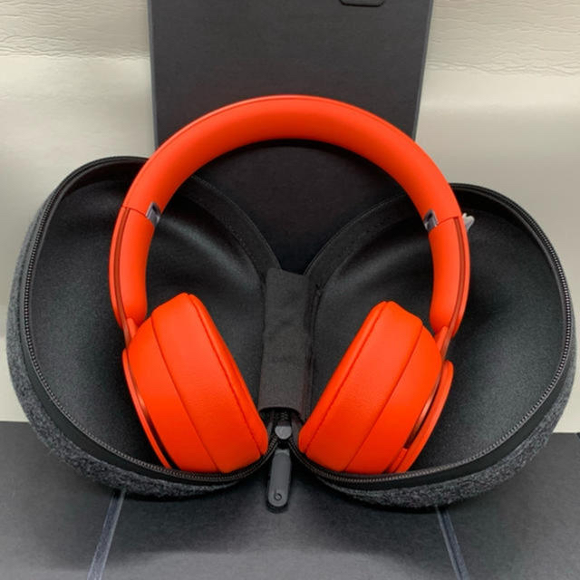 Beats by Dr Dre(ビーツバイドクタードレ)のBeats by Dr Dre SOLO PRO Wireless レッド 赤 スマホ/家電/カメラのオーディオ機器(ヘッドフォン/イヤフォン)の商品写真