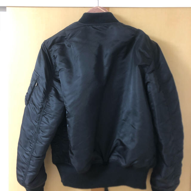ALPHA INDUSTRIES(アルファインダストリーズ)のalpha ボンバージャケット ブラック メンズのジャケット/アウター(ブルゾン)の商品写真