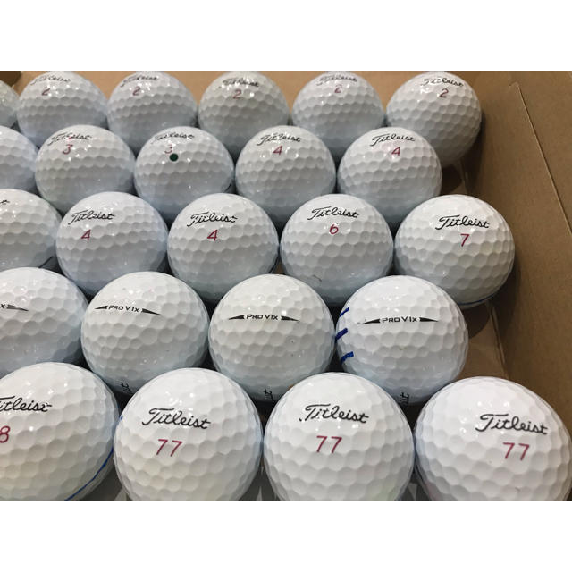 Titleist(タイトリスト)の65.《PROV1X》28球 Titleist 人気銘柄 ロストボール スポーツ/アウトドアのゴルフ(その他)の商品写真