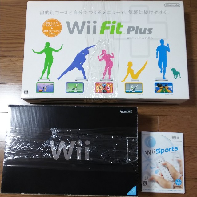 Wii本体 &Wii Fit Plus ボード&ソフト まとめ売り