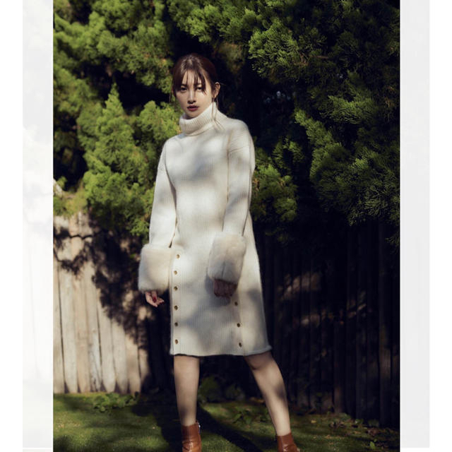 SNIDEL(スナイデル)の♡Herlipto/Fur-Trimmed Turtleneck Dress♡ レディースのワンピース(ひざ丈ワンピース)の商品写真