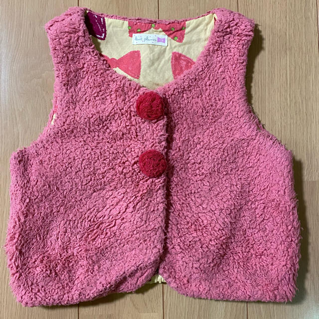 KP(ニットプランナー)のKP ニットプランナー　ベスト　120 キッズ/ベビー/マタニティのキッズ服女の子用(90cm~)(ジャケット/上着)の商品写真