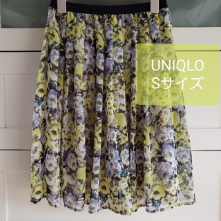 ユニクロ(UNIQLO)のUNIQLO 花柄 フレアスカート(ひざ丈スカート)