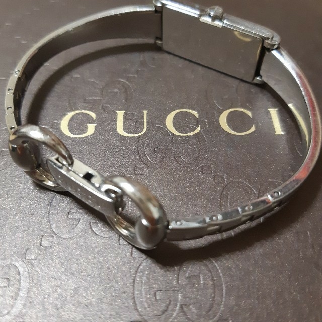 Gucci(グッチ)のリベリベ様専用GUCCI腕時計ブレスレット 文字盤ピンクシェル×GG柄 レディースのファッション小物(腕時計)の商品写真