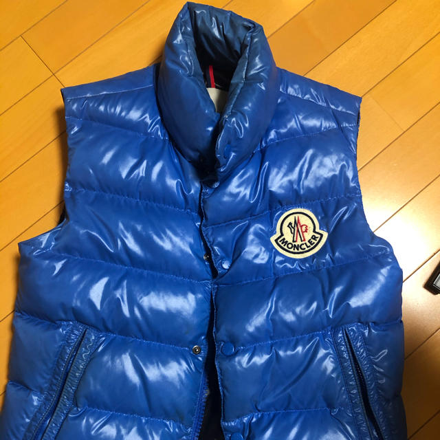 MONCLER(モンクレール)のモンクレールダウン　ベスト メンズのジャケット/アウター(ダウンベスト)の商品写真