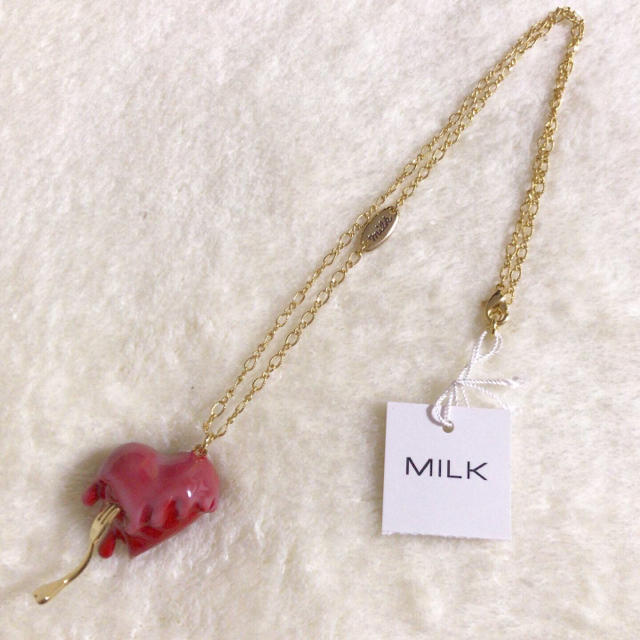 MILK(ミルク)のMILK ハートフォンデュネックレス 赤 レディースのアクセサリー(ネックレス)の商品写真