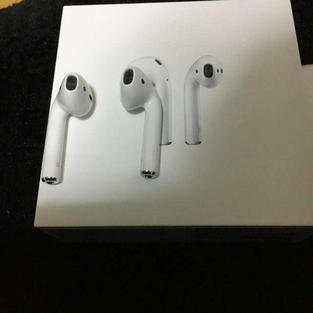 AirPods