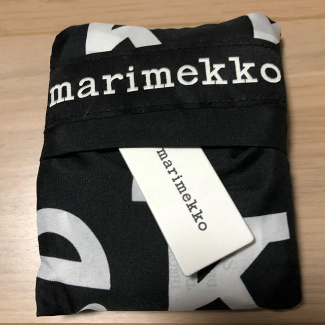 marimekko(マリメッコ)のマリメッコ ショッピングバッグ マリロゴ レディースのバッグ(エコバッグ)の商品写真