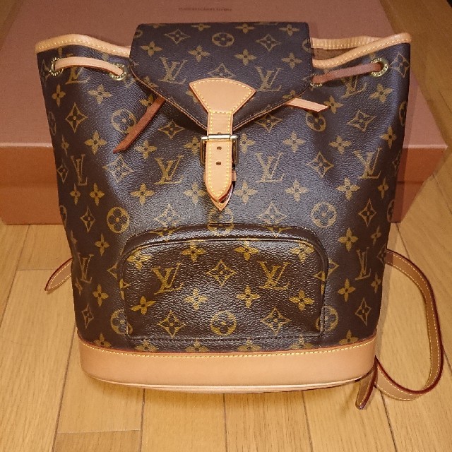 LV  ルイヴィトンリュック  美品レディース