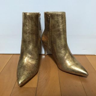 ザラ(ZARA)の★ZARA★ショートブーツ★ゴールド★記載サイズ39★新品(ブーツ)