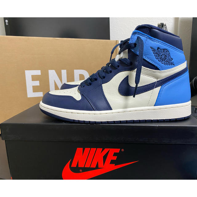 NIKE Air Jordan 1 Retro High OG Obsidian