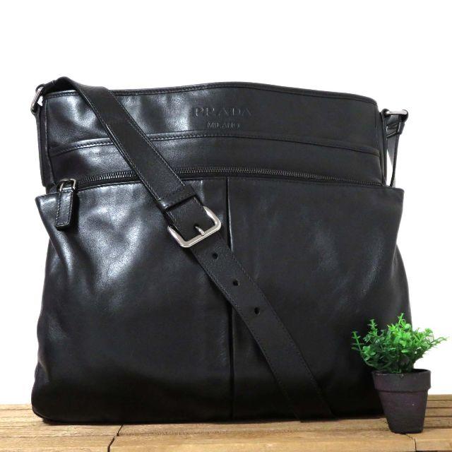 PRADA - 星月夜☆良品 プラダ ロゴ型押し レザー 斜め掛け ショルダー バッグ
