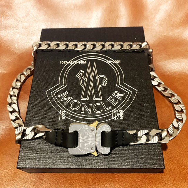 MONCLER(モンクレール)の6 MONCLER 1017 ALYX 9SM ネックレス neckless  メンズのアクセサリー(ネックレス)の商品写真