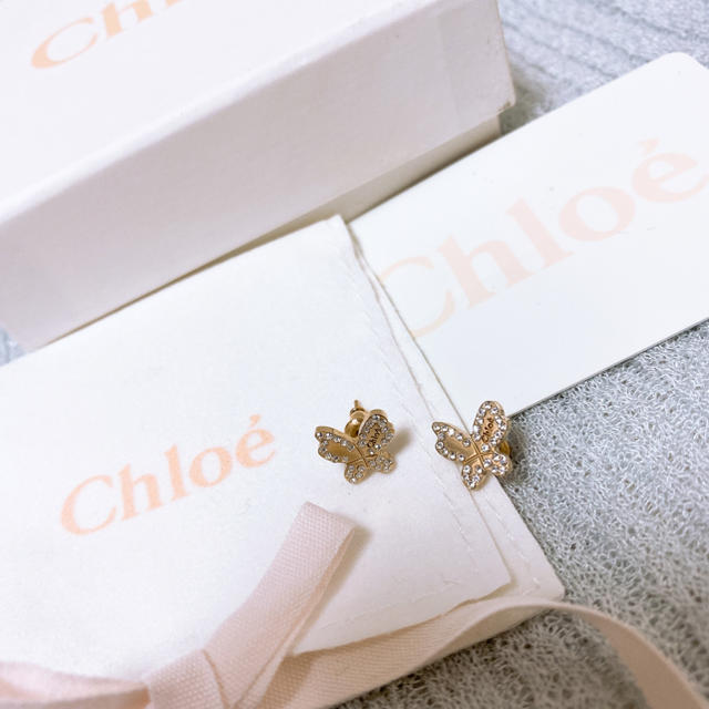 アクセサリー付属品完備 chloe ロゴ刻印バタフライピアス イエローゴールド 蝶々 クロエ