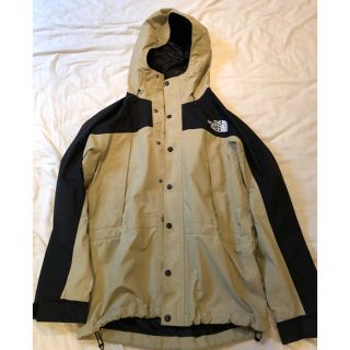 ザノースフェイス(THE NORTH FACE)の希少ツイルベージュ　S マウンテンライトジャケット(マウンテンパーカー)