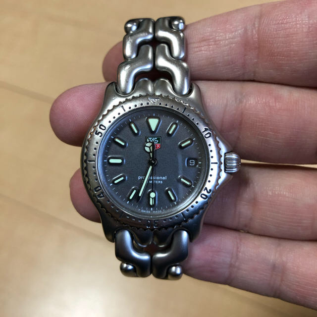 TAG Heuer(タグホイヤー)のTAGheuerタグホイヤー S/el Professional200meter メンズの時計(腕時計(アナログ))の商品写真