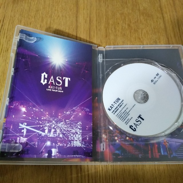 KAT-TUN(カトゥーン)のKAT-TUN LIVE TOUR 2018 CAST DVD通常盤 エンタメ/ホビーのタレントグッズ(アイドルグッズ)の商品写真