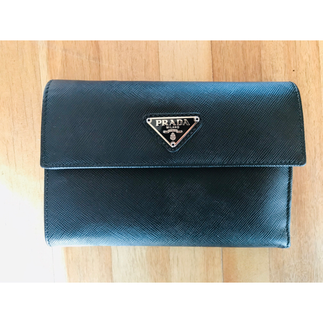 小銭入れ⇒1箇所PRADA(プラダ) 3つ折り財布 - 黒