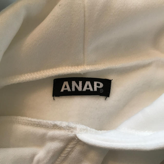 ANAP(アナップ)のANAP パーカー 新品‼️ レディースのトップス(パーカー)の商品写真