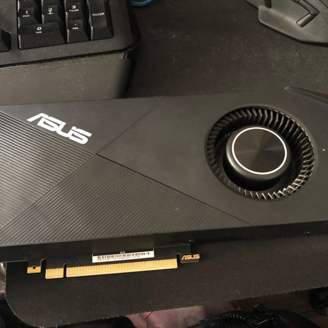 ASUS(エイスース)のAsus Rtx 2080Ti TURBO スマホ/家電/カメラのPC/タブレット(PCパーツ)の商品写真