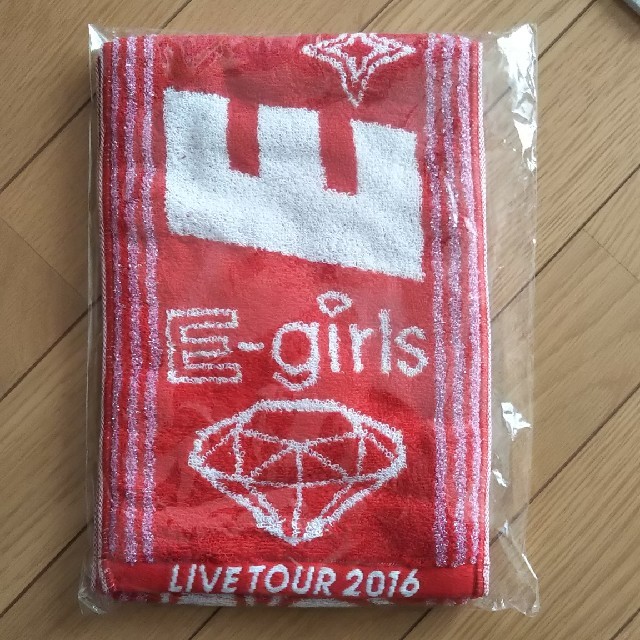 E-girls(イーガールズ)のE.G.SMILEマフラータオル エンタメ/ホビーのアニメグッズ(タオル)の商品写真