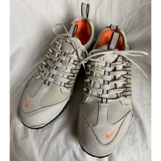 ナイキ(NIKE)のナイキ　スニーカー　　25.0    新品です！(スニーカー)