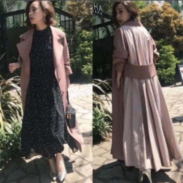 Ameri VINTAGE(アメリヴィンテージ)の☆☆アリス様ご専用☆☆ OLIVE BACK FRILL JK トレンチ レディースのジャケット/アウター(ロングコート)の商品写真