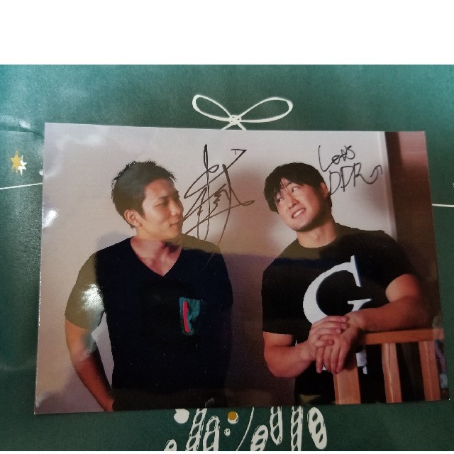 新日本プロレス 小松洋平 田中翔 非売品 直筆サイン入り写真 3K スポーツ/アウトドアのスポーツ/アウトドア その他(格闘技/プロレス)の商品写真