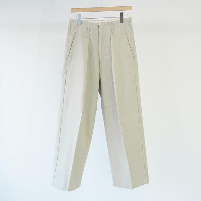 お取り寄せ】 SUNSEA - GRAYGE / BAGGY TUCK OZ 本日限定値下げ お取り寄せ】 SUNSEA - GRAYGE / BAGGY TUCK OZ 本日限定値下げ
