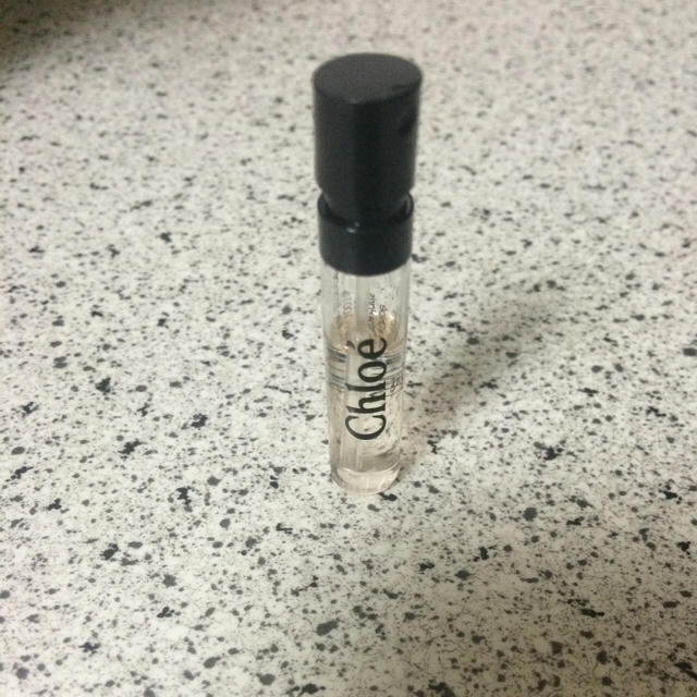 Chloe(クロエ)のクロエ♡オードパルファム♡サンプル♡ コスメ/美容の香水(香水(女性用))の商品写真