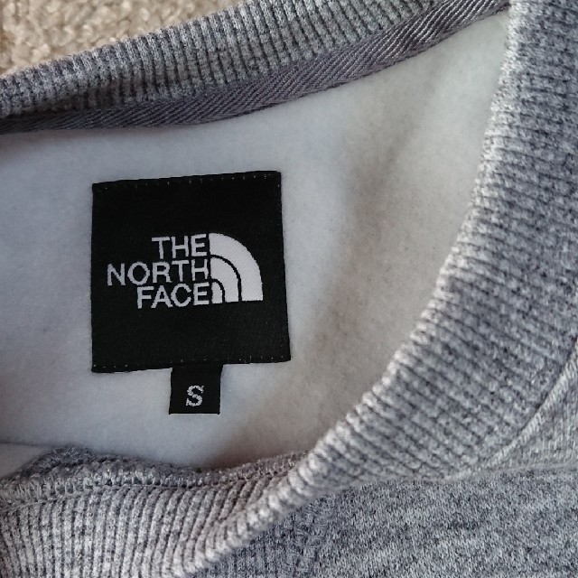 THE NORTH FACE(ザノースフェイス)のノースフェイス スクエアロゴ スウェット メンズのトップス(スウェット)の商品写真
