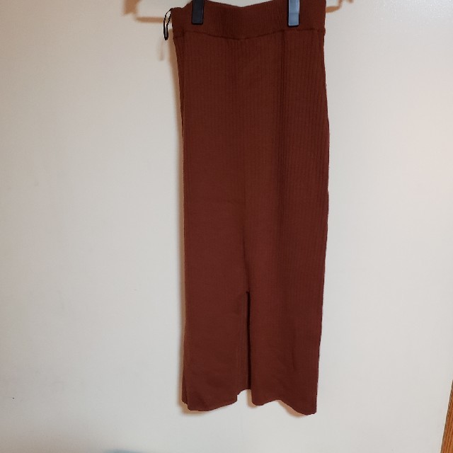 UNIQLO(ユニクロ)のUNIQLOバックスリットタイトスカート レディースのスカート(ロングスカート)の商品写真