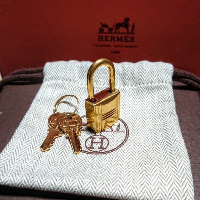 HERMES エルメス カデナ　No.62 62番　鍵付き　キー パドロック