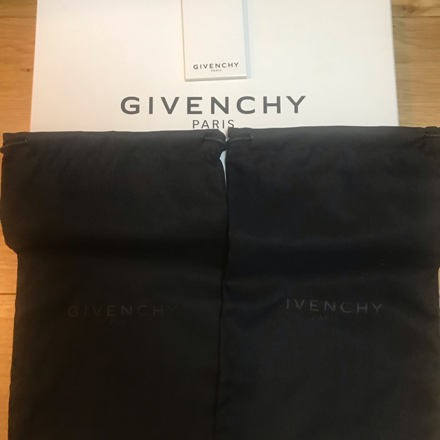 GIVENCHY(ジバンシィ)の【ゆーなー様専用】ジバンシー　メンズサンダル メンズの靴/シューズ(サンダル)の商品写真