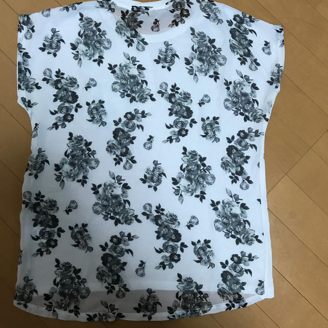 Tシャツ レディースのトップス(Tシャツ(半袖/袖なし))の商品写真