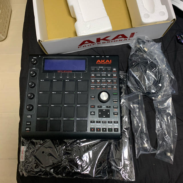 AKAI MPC Black  楽器のDTM/DAW(その他)の商品写真