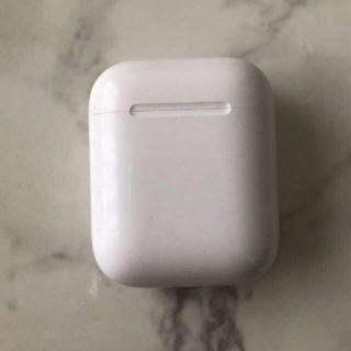 アップル(Apple)のAirPods エアポッズ(ヘッドフォン/イヤフォン)