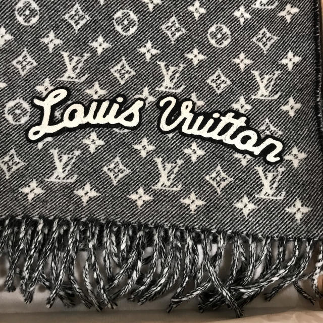 LOUIS VUITTON(ルイヴィトン)のLOUIS VUITTON エシャルプ・デニムエンベリシュド正規品 メンズのファッション小物(マフラー)の商品写真