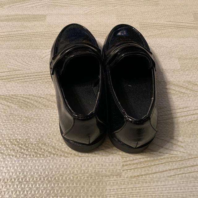 GU(ジーユー)の子供用フォーマル靴 キッズ/ベビー/マタニティのキッズ靴/シューズ(15cm~)(フォーマルシューズ)の商品写真