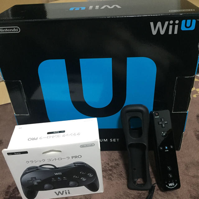 任天堂Nintendo Wii U プレミアムセット KURO とコントローラー✖️2