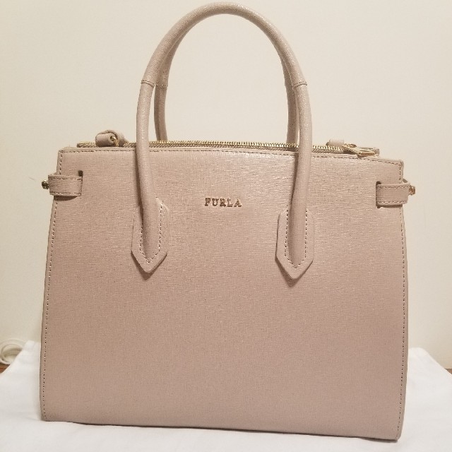 FURLA　ショルダーバッグ