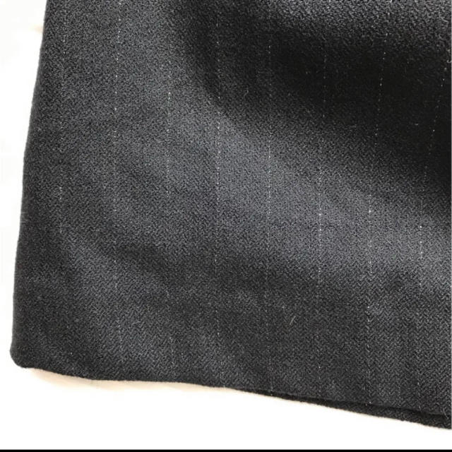 TO BE CHIC(トゥービーシック)のTO BE CHIC スカート　カシミヤ混　黒　ブラック　ストライプ　38 レディースのスカート(ひざ丈スカート)の商品写真