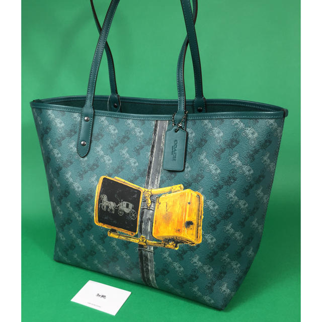 COACH(コーチ)のコーチ ホース アンド キャリッジ トートバッグ F82135 グリーン 新品 レディースのバッグ(トートバッグ)の商品写真